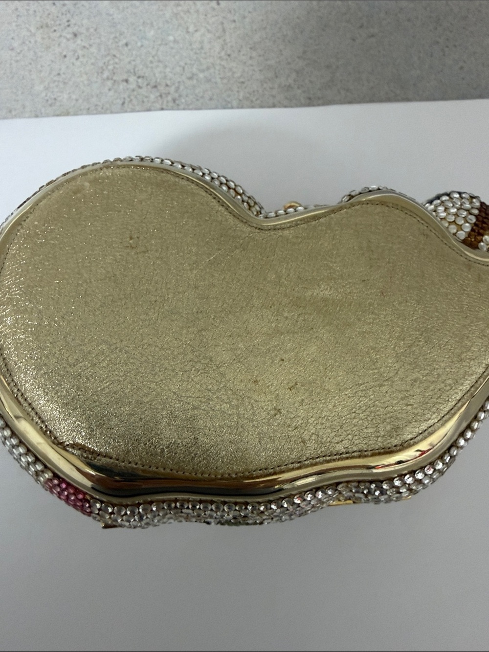 Judith Leiber Multicolor Crystal-Embellished Floral Cat Minaudière with Pink Bow - Picture 6 of 7